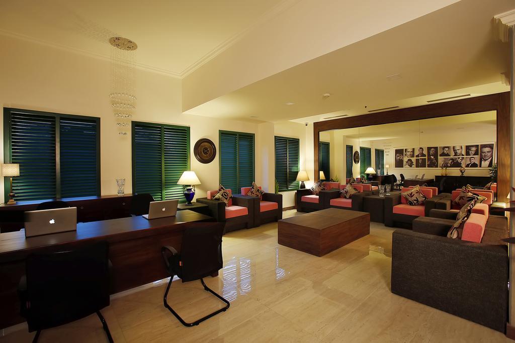 Mammamia Boutique Hotel Kochi Extérieur photo